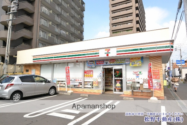 コンビニ　セブンイレブン（コンビニ）まで388m