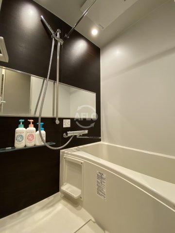 バス・シャワールーム　サンネクテール天満橋　バスルーム