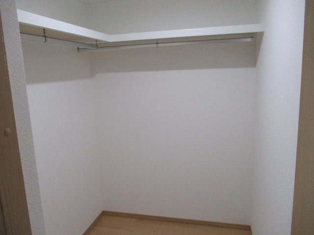 収納　たっぷり入るウォークインクローゼット！