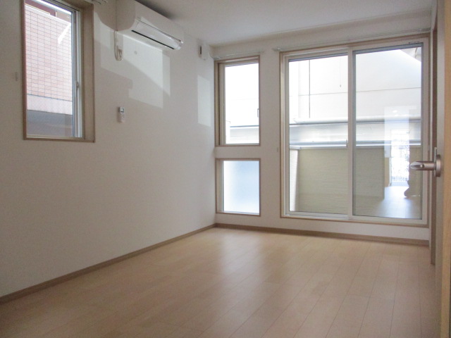 居室・リビング　角部屋＆2面採光の居室。