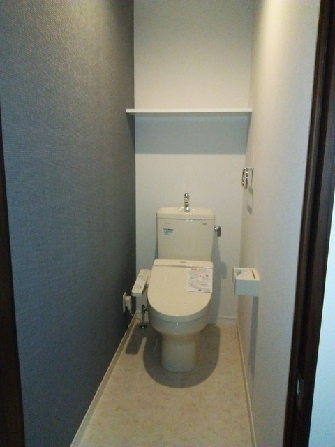 トイレ　温水洗浄暖房便座