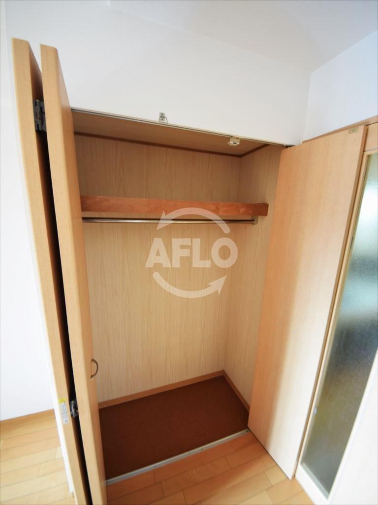 収納　エスリード北浜　クローゼット