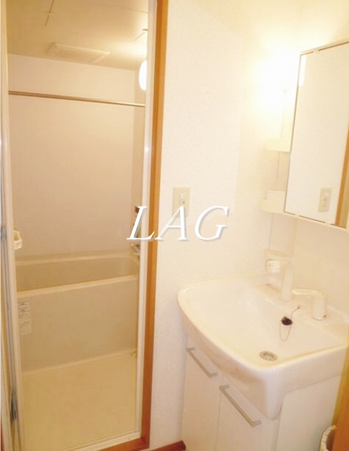 洗面設備　洗面台です。