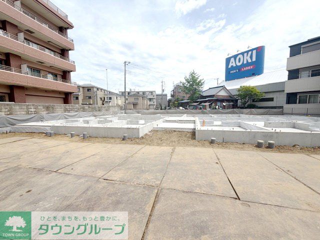 エントランス　駐車場