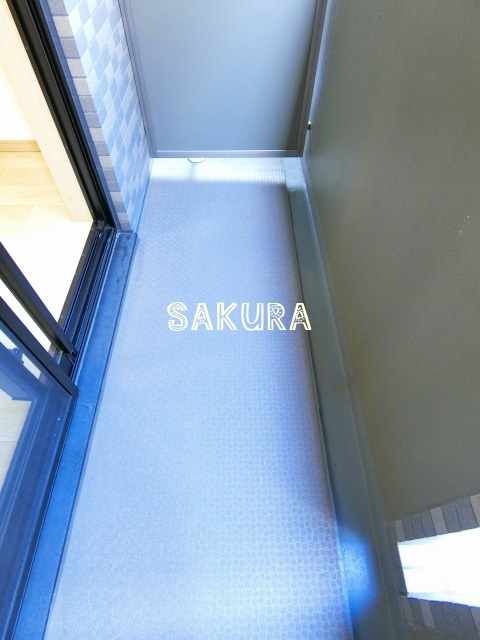 バルコニー　暖かな日差しのふりそそぐバルコニー♪