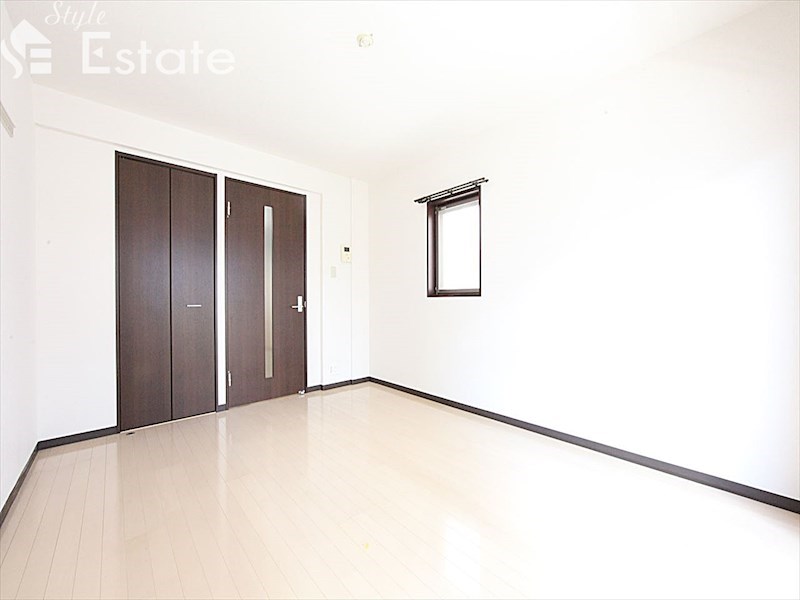 居室・リビング　内装