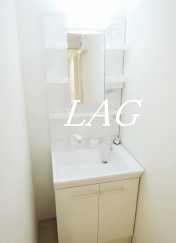 洗面設備　洗面台です。