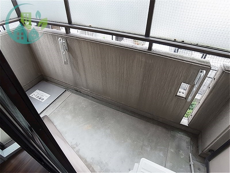 バルコニー　ワコーレフット篠原(ネット無料、洗濯機付)