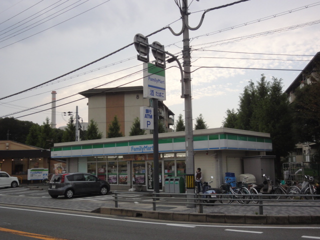 コンビニ　ファミリーマート 石田森東店（コンビニ）まで395m