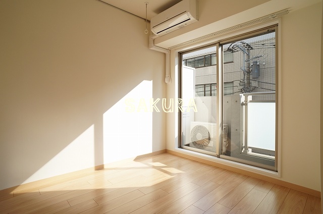 居室・リビング　こちらのリビングで趣味の時間をお楽しみください♪