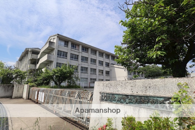 中学校　大和郡山市立片桐中学校（中学校）まで764m