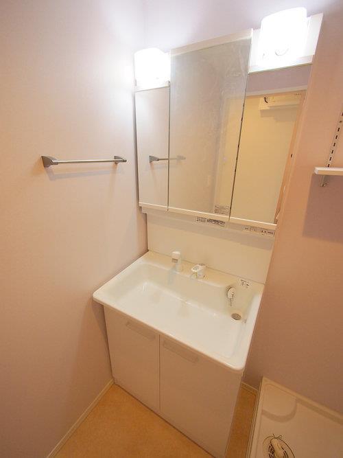 洗面設備　シャンプードレッサー。