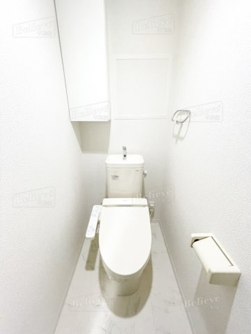 トイレ　嬉しい温水洗浄便座付き♪