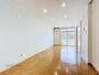 居室・リビング　アクセントクロスと照明が素敵です（＾＾）