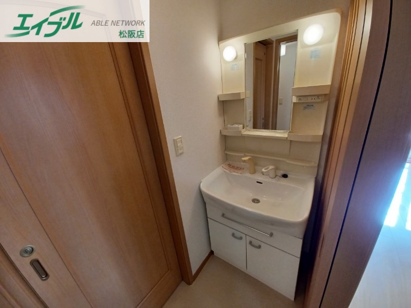 洗面設備　同型タイプ画像