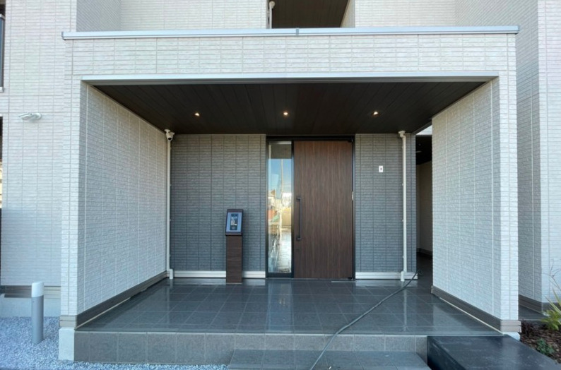 エントランス　清潔なエントランスです