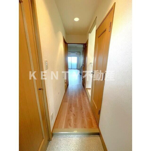 玄関　落ち着いた玄関です