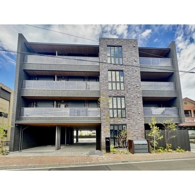 エントランス　建物外観