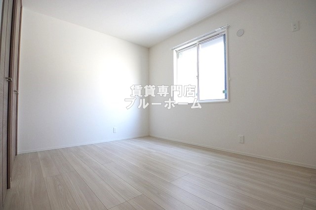 その他部屋・スペース　ゆとりのある洋室！