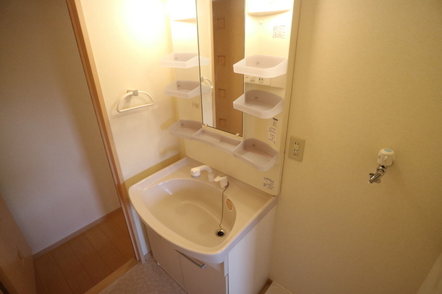 洗面設備　洗髪洗面化粧台