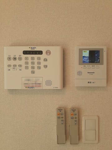 セキュリティ　TVモニター付きインターホンです！