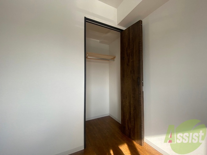 収納　寝室の収納です。部屋がすっきり片付きます。