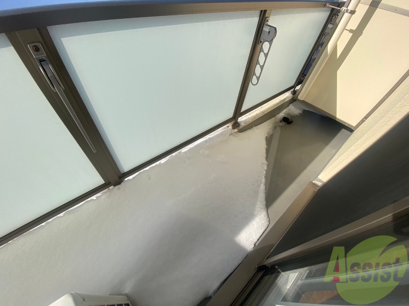 バルコニー　バルコニーです。洗濯物を干したり一息ついたりできますね！