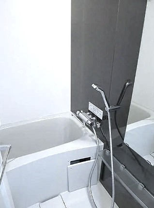 バス・シャワールーム　風呂