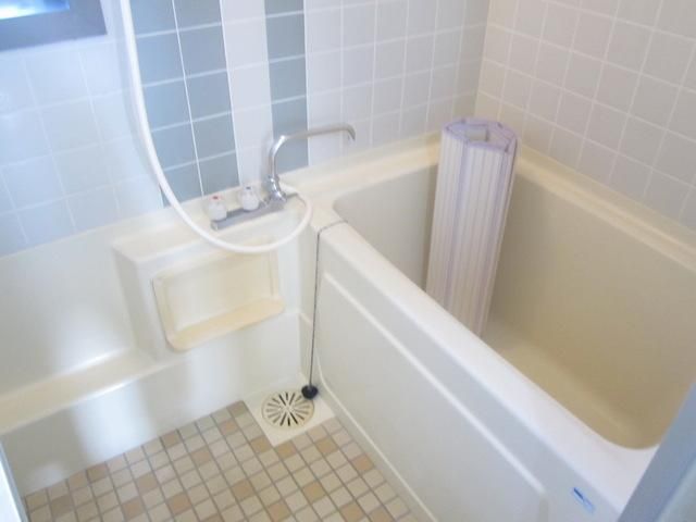 バス・シャワールーム　♪サッパリ爽快バスタイム！♪