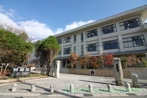 小学校　長浜市立長浜小学校（小学校）まで997m