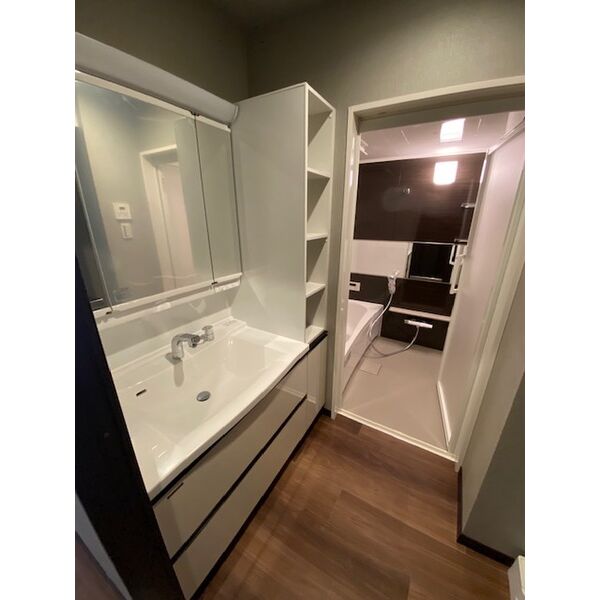 バス・シャワールーム