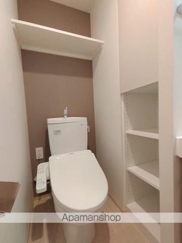地下鉄御堂筋線 本町駅 徒歩12分 15階建 築5年のトイレ写真