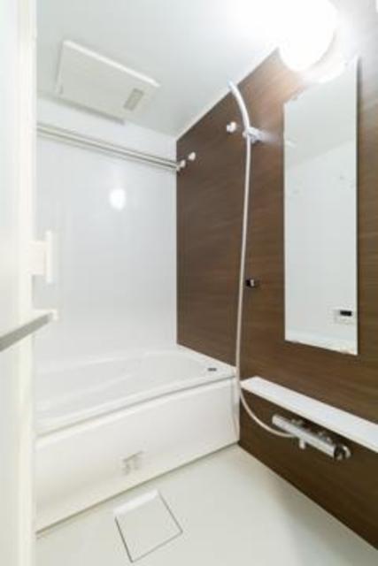 バス・シャワールーム　※写真は同タイプ住戸です。