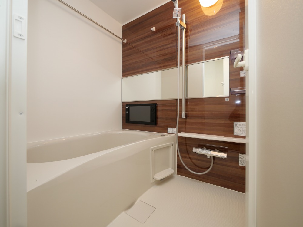 バス・シャワールーム　ゆったり過ごせるお風呂です