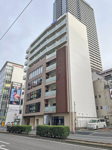 建物外観　横浜駅徒歩４分♪　インターネット無料♪