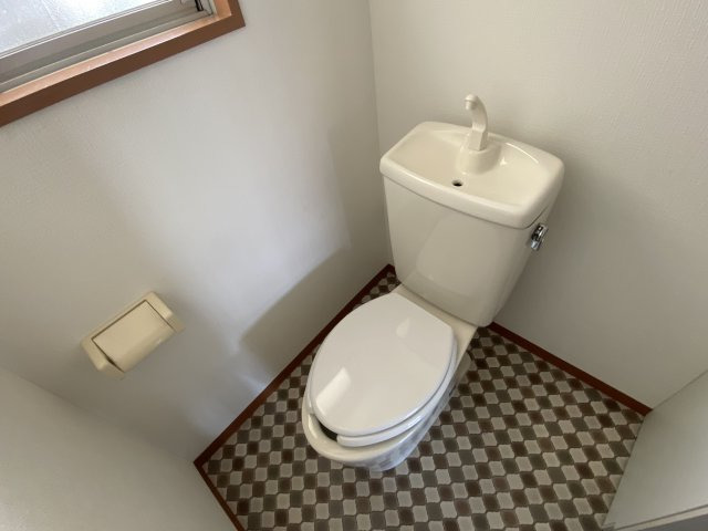 トイレ　清潔感のあるトイレです