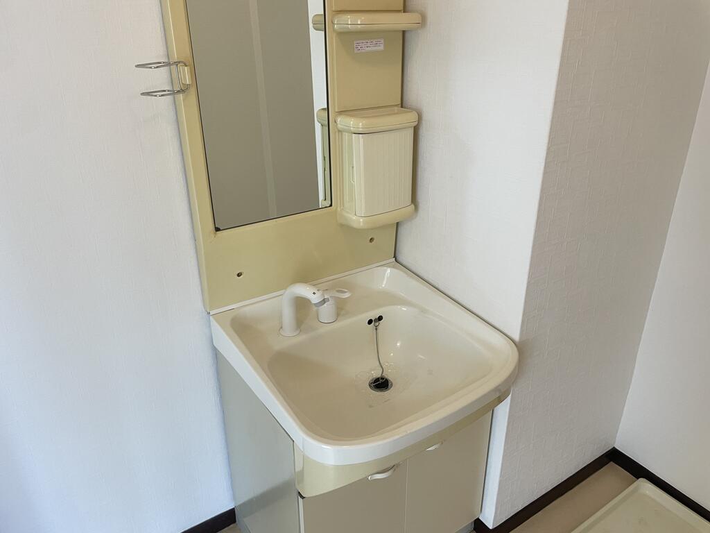 洗面設備　☆同マンション別室の写真です☆