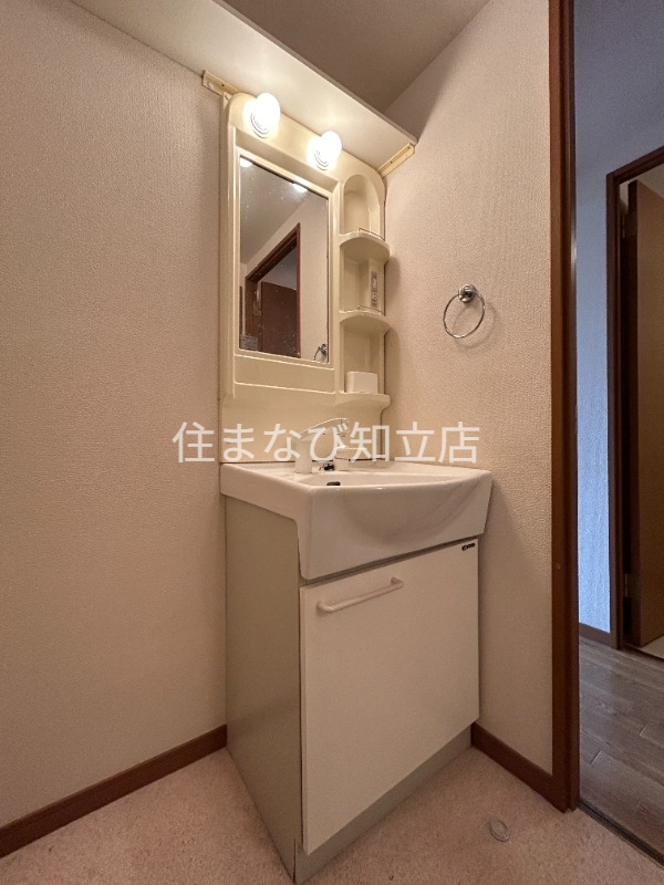 洗面設備　同型タイプ