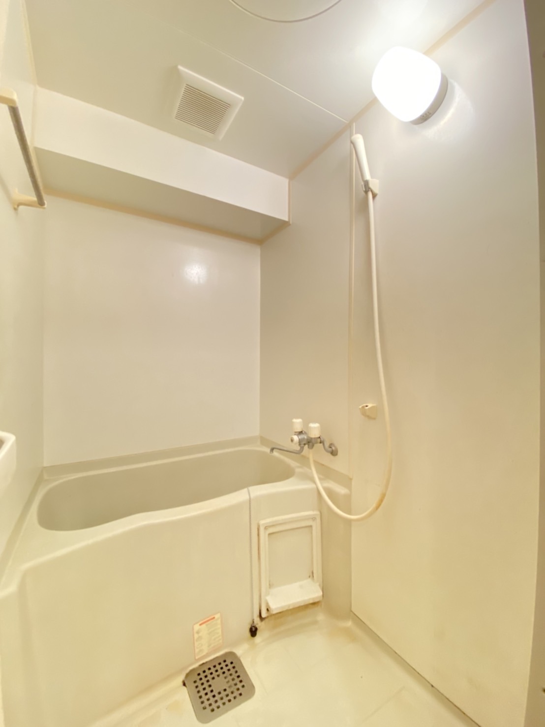 バス・シャワールーム　※別部屋写真