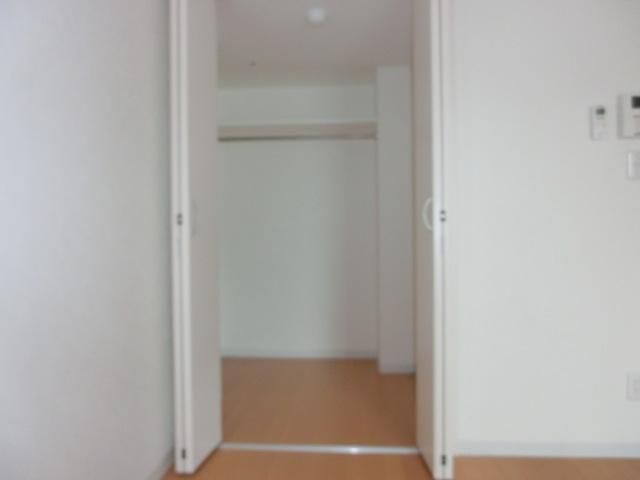 その他設備　★奥行きの広いクローゼットです★