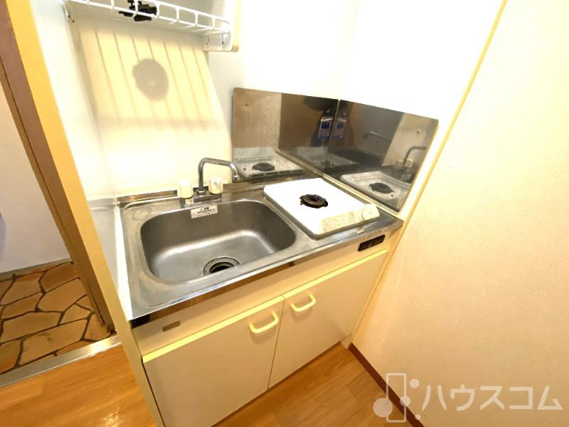 キッチン　キッチンは少し狭いかも・・・