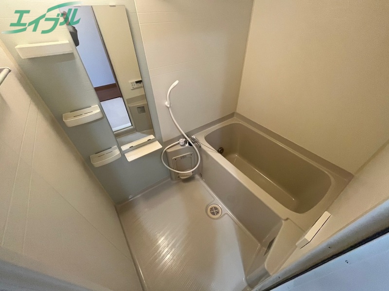 バス・シャワールーム　別部屋参考写真です