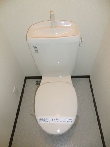 トイレ　清潔感のあるトイレ