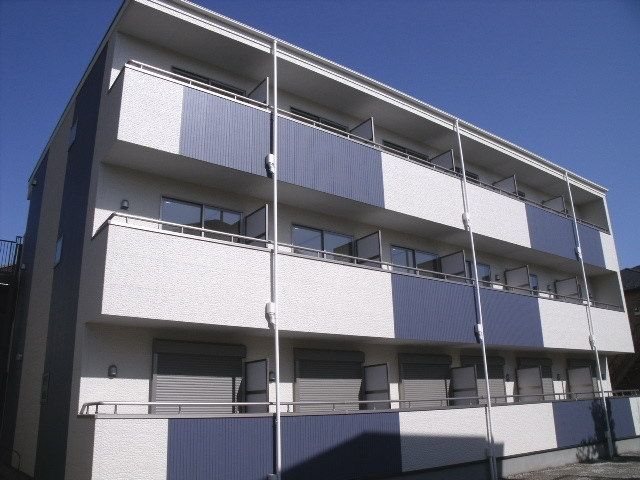 建物外観　全室南西向きです