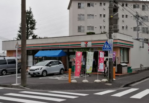 コンビニ　セブンイレブン 横浜永田北3丁目店（コンビニ）まで980m