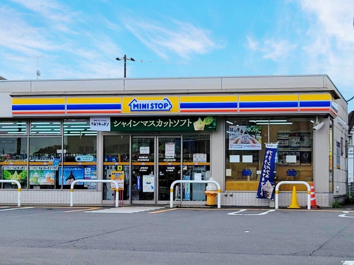 コンビニ　ミニストップ　東久留米前沢店（コンビニ）まで449m