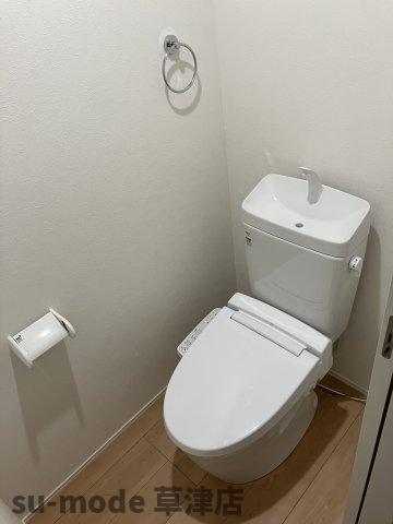 トイレ　トイレもきれいです