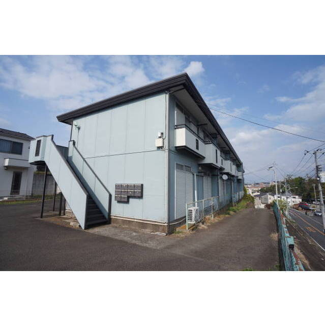 建物外観　目の前に建物もなく日当たり良好です。