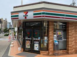 コンビニ　セブンイレブン 名古屋泉2丁目店（コンビニ）まで167m