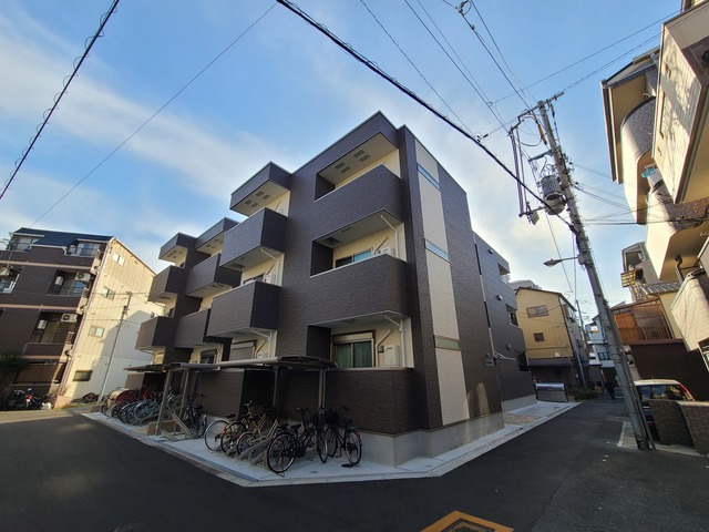 建物外観　シンプルなデザインの外観です